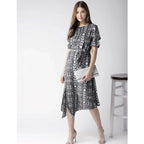Women's Polyester Animal Print Short Sleeve Knee-Length Dress (Black - White)