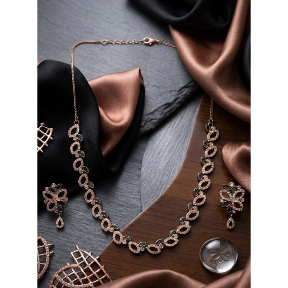 Women's Brass Silver Plated Necklace set (Silver)