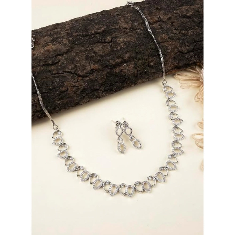 Women's Brass Silver Plated Necklace set (Silver)