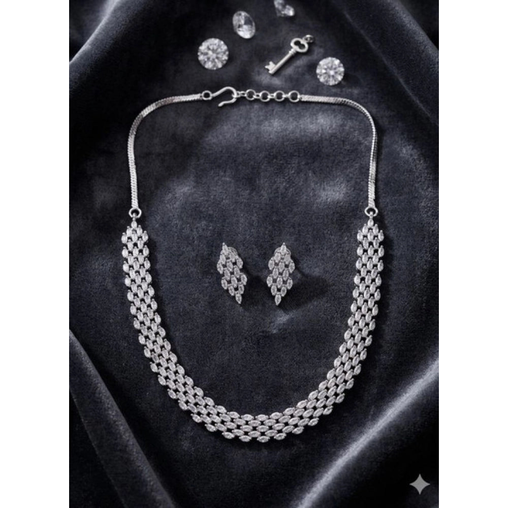 Women's Brass Silver Plated Necklace set (Silver)