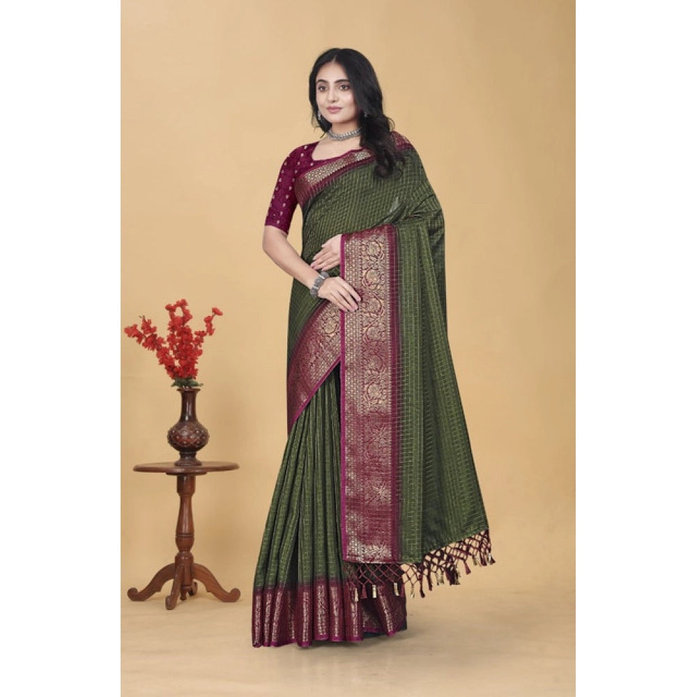 Women's Cotton Blend Checkered Saree With Unstitched Blouse 5.5Mtr (Green)