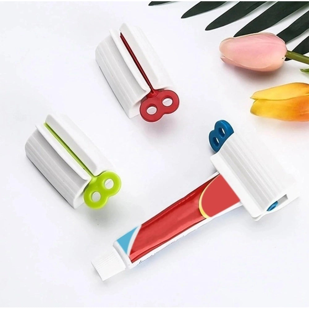 Pack of 2 Plastic Toothpaste Squeezer (Multicolor)