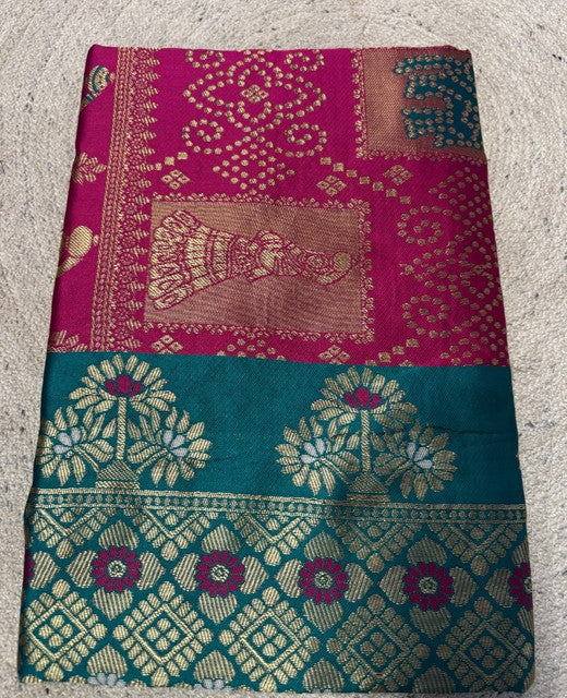 Women's Jacquard Printed Saree With Unstitched Blouse 5.5Mtr (Magenta)