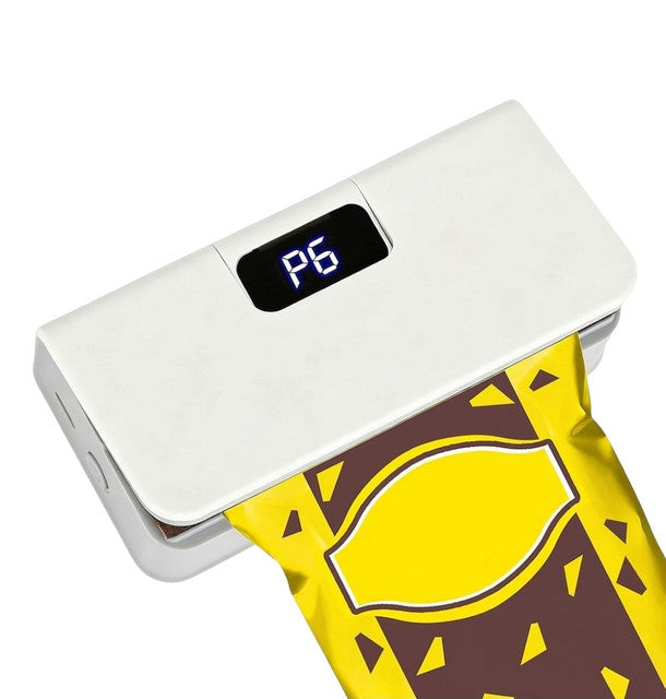 Plastic Mini Magnetic Sealer (Multicolor)
