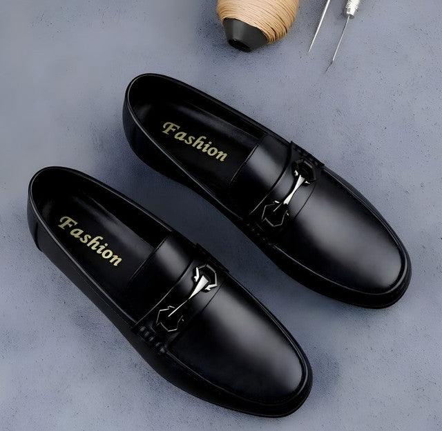 Men's Synthetic Leather Solid Slip-On Casual Loafers With Metal Bit (Black)