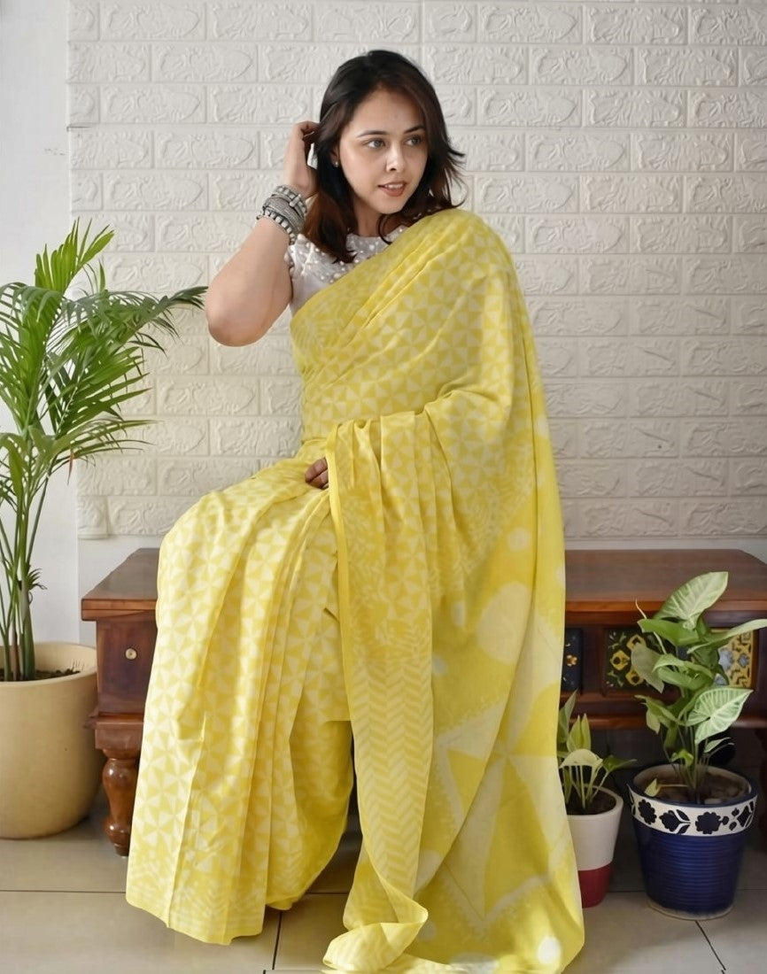 Women's Linen Printed Saree With Unstitched Blouse - 5.5 Mtr (Yellow)