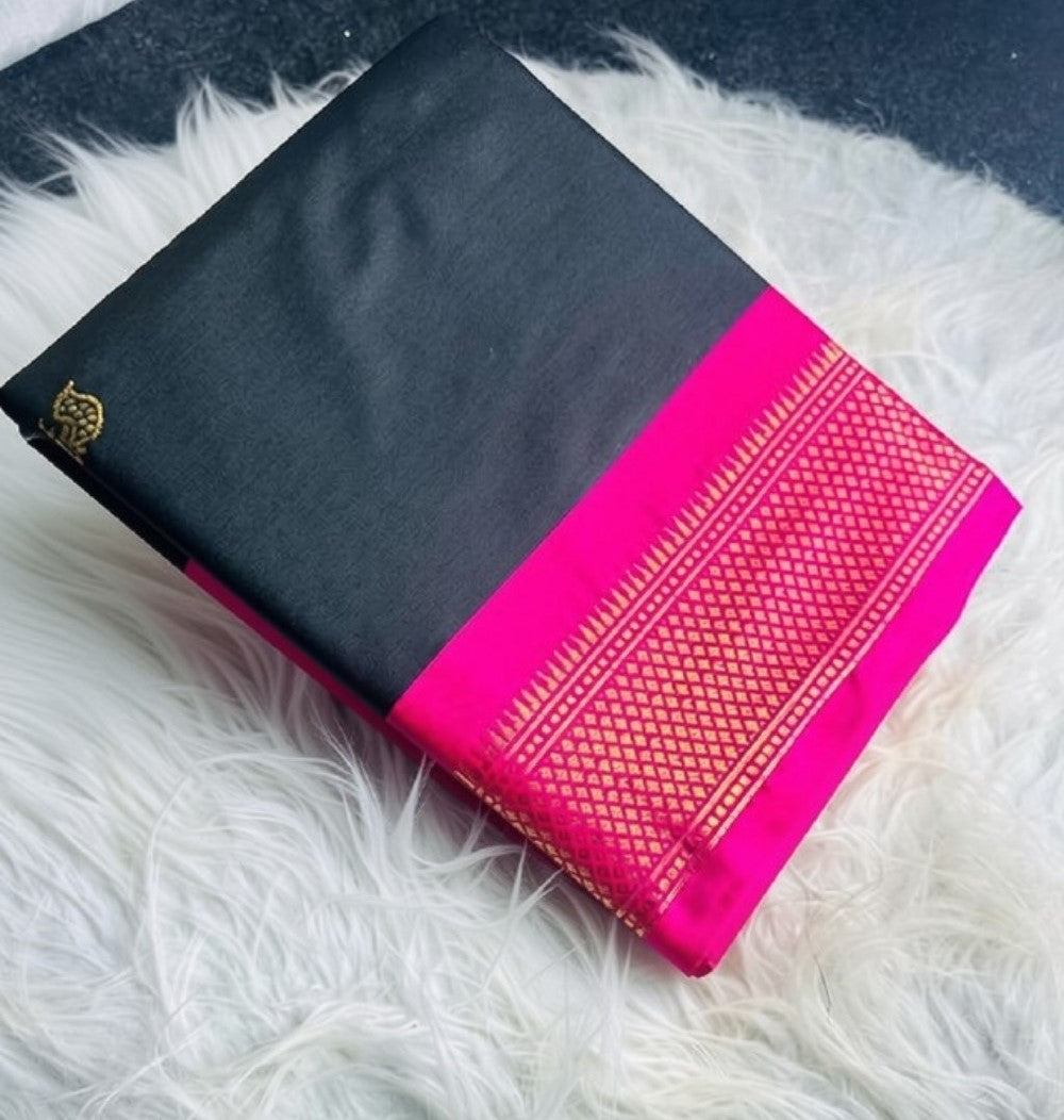 Women's Cotton Silk Solid Saree With Unstitched Blouse - 5.5 Mtr (Black-Pink)