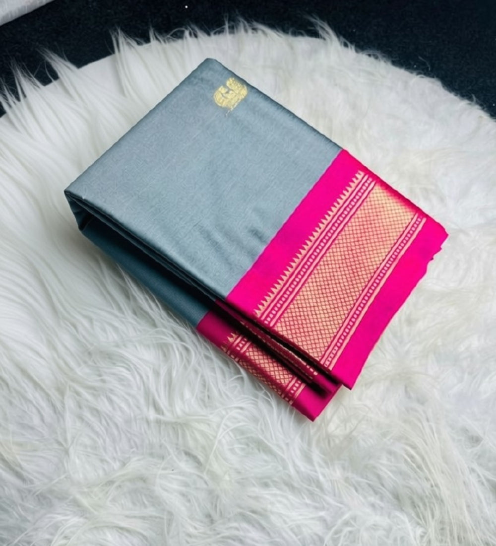 Women's Cotton Silk Solid Saree With Unstitched Blouse - 5.5 Mtr (Grey-Pink)