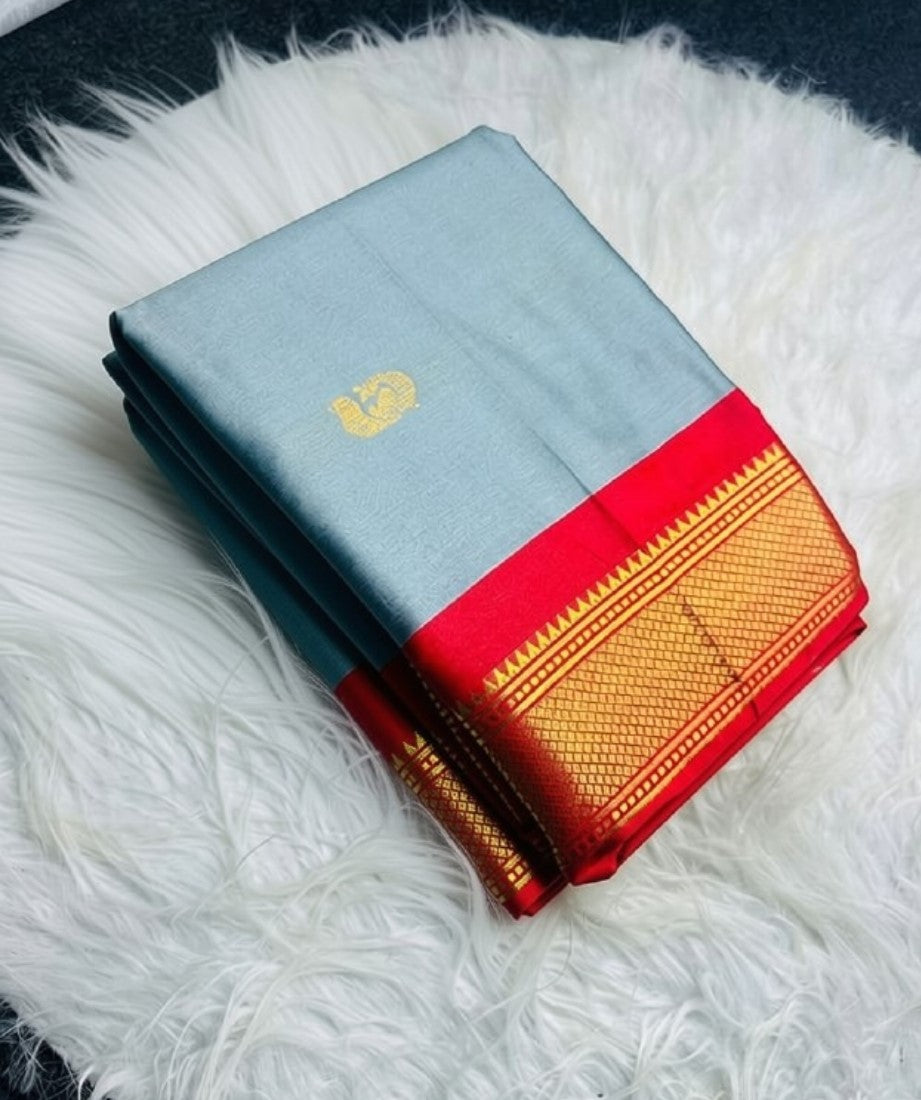 Women's Cotton Silk Solid Saree With Unstitched Blouse - 5.5 Mtr (Grey-Red)