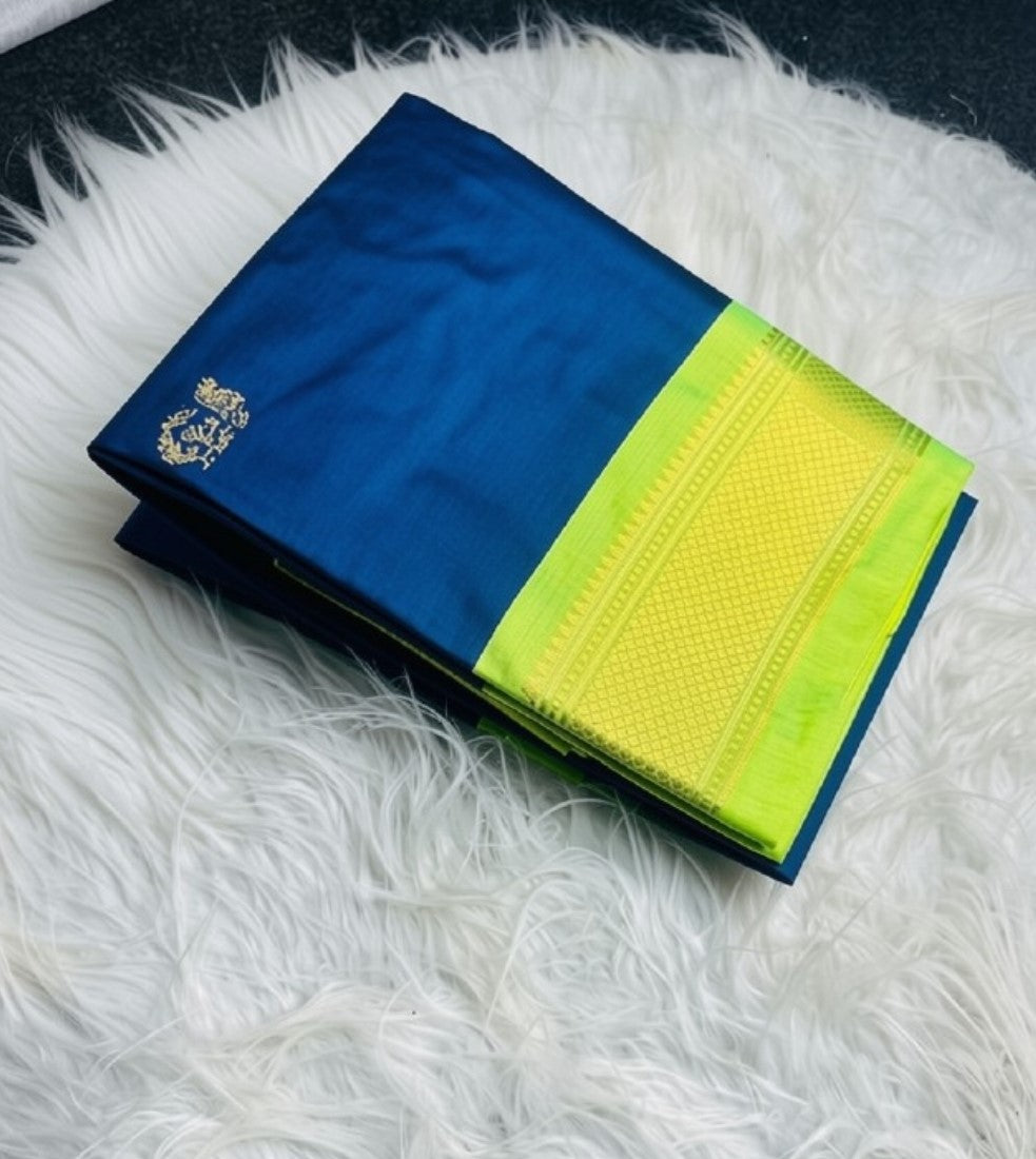 Women's Cotton Silk Solid Saree With Unstitched Blouse - 5.5 Mtr (Navy Blue-Light Green)
