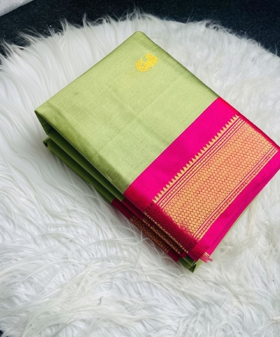 Women's Cotton Silk Solid Saree With Unstitched Blouse - 5.5 Mtr (Light Green-Pink)