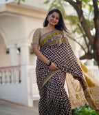 Women's Linen Kalamkari Printed Saree With Unstitched Blouse - 5.5 Mtr (Purple)