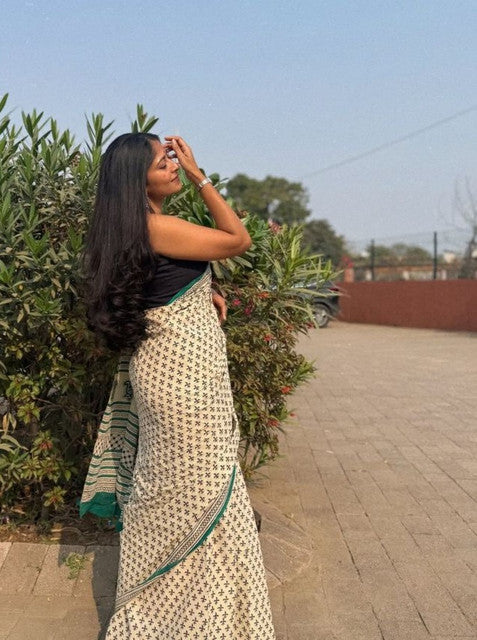 Women's Linen Printed Saree With Unstitched Blouse - 5.5 Mtr (Off White)