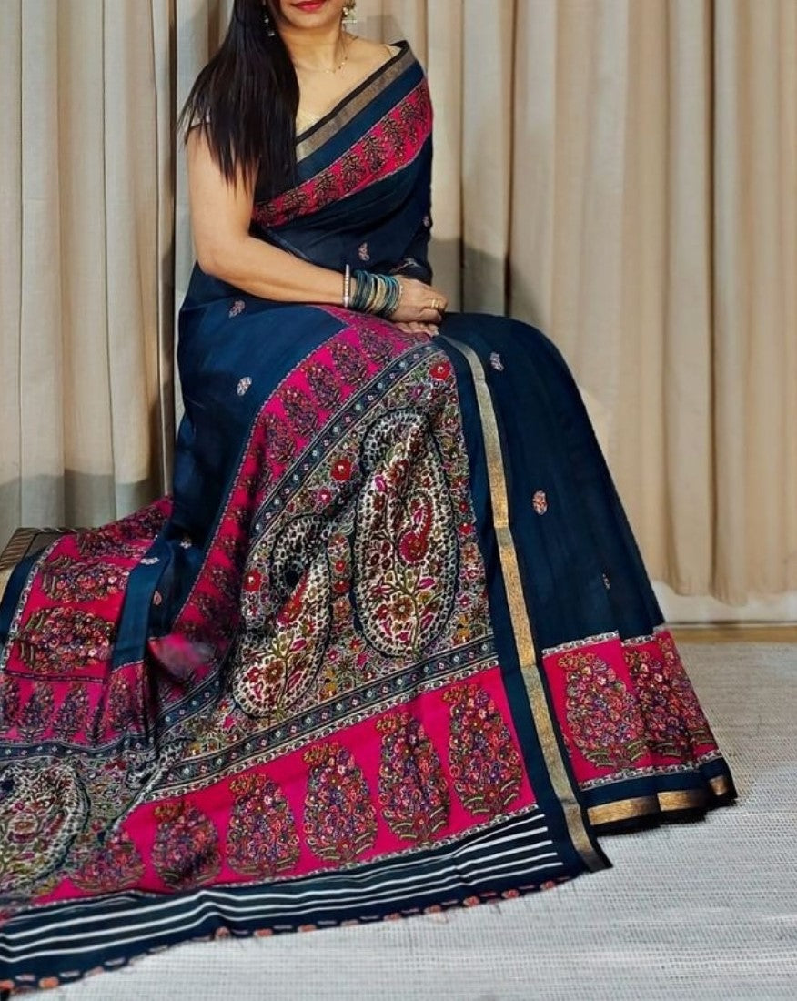 Women's Linen Kalamkari Printed Saree With Unstitched Blouse - 5.5 Mtr (Navy Blue- Pink)