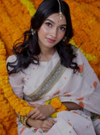 Women's Linen Floral Printed Saree With Unstitched Blouse - 5.5 Mtr (White-Orange)