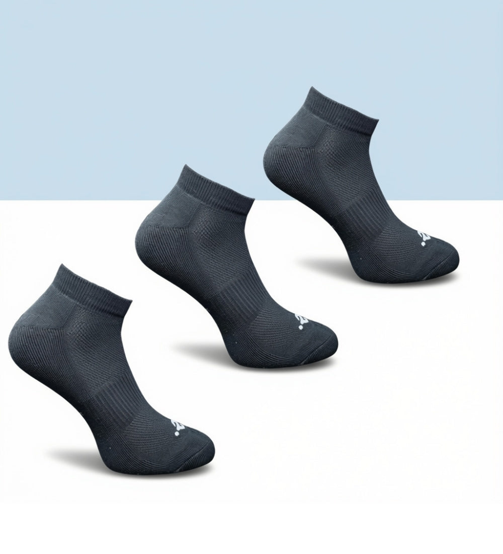 Pack of 3 Unisex Bamboo Blend Solid Low Cut Socks (Black)